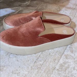 Slip On velvet pink platforms